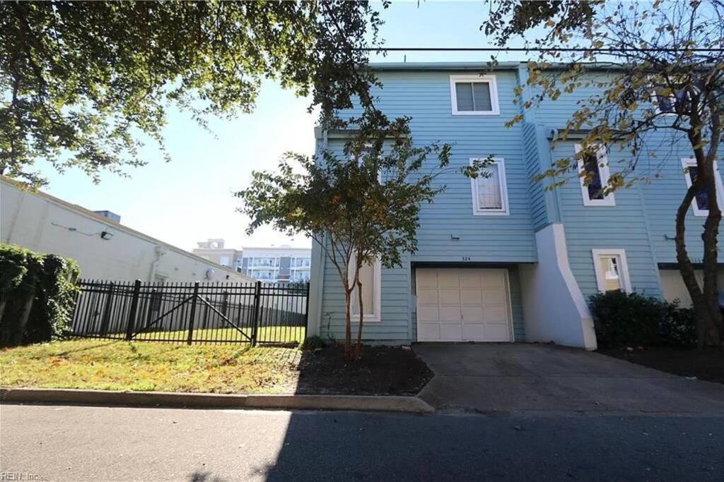 Cheerful Beach Townhouse Villa Virginia Beach Exterior photo